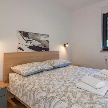Silente, Modern And Luxurious Hugged By Nature בית נופש Stalije