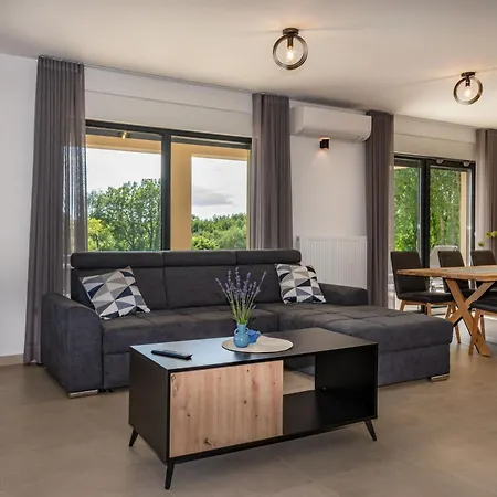 Nyaraló Silente, Modern And Luxurious Hugged By Nature Stalije