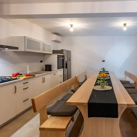 בית נופש Silente, Modern And Luxurious Hugged By Nature *