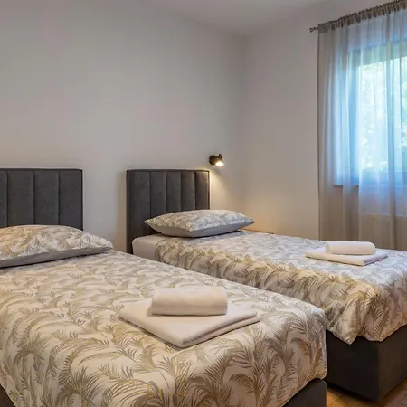 Дом отдыха Silente, Modern And Luxurious Hugged By Nature *