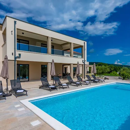 Silente, Modern And Luxurious Hugged By Nature Дом отдыха *