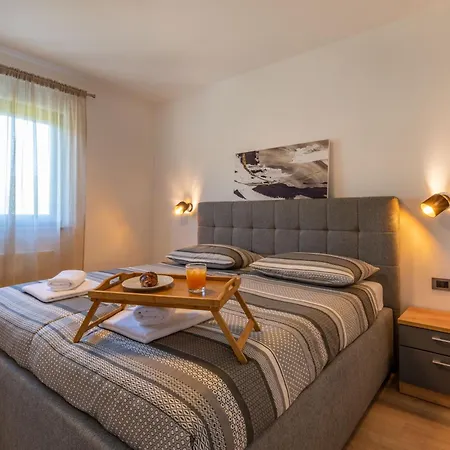 Silente, Modern And Luxurious Hugged By Nature Дом отдыха *